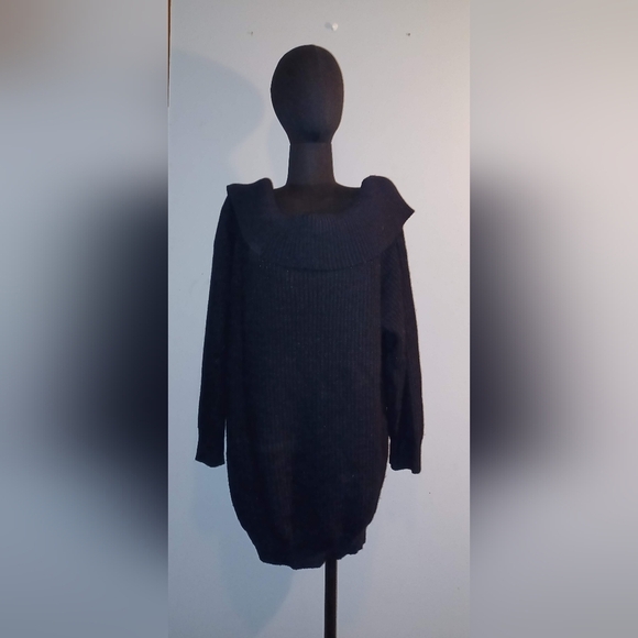 A Vintage Diana Marco Off the Shoulder Black Knit Sweater - Picture 6 of 6